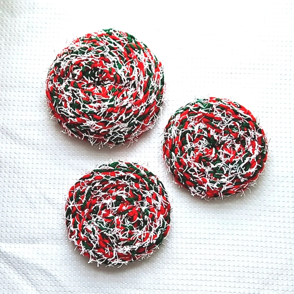 Eco-Friendly Variegated Yarn Kitchen Scrubber Set of 3 Red Green White